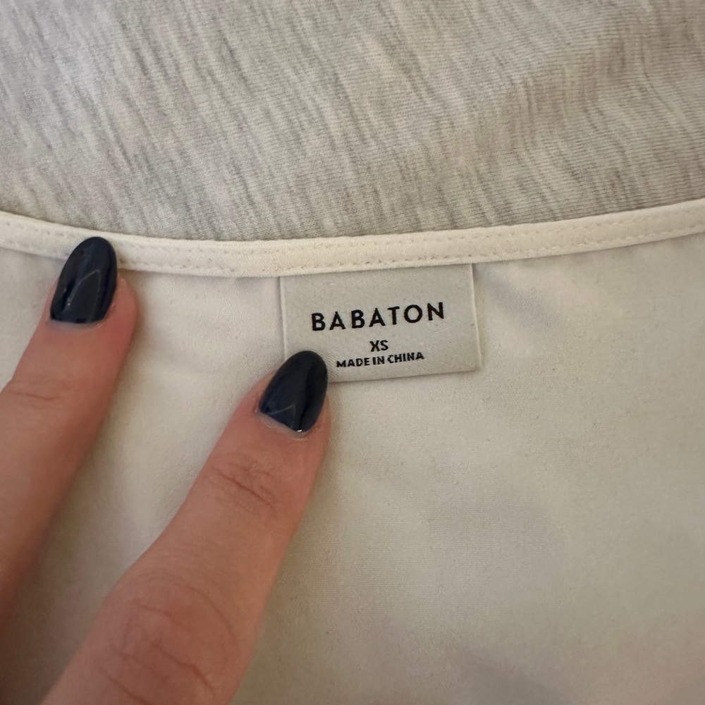 aritzia blouse - Picture 3 of 3